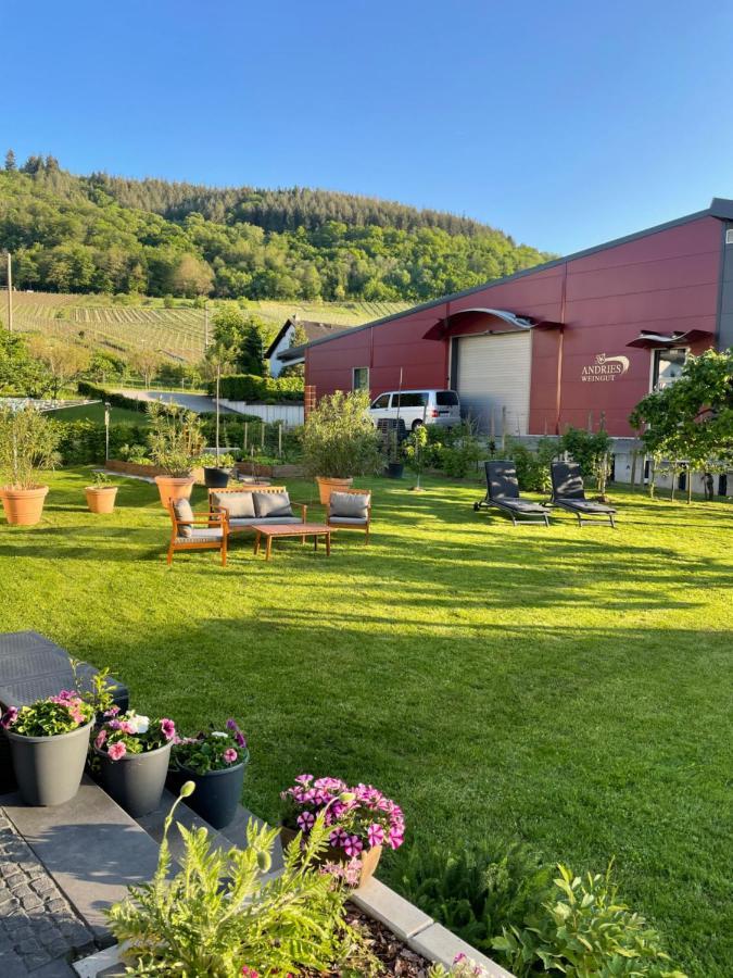 Weinbergs Loge Ernst
